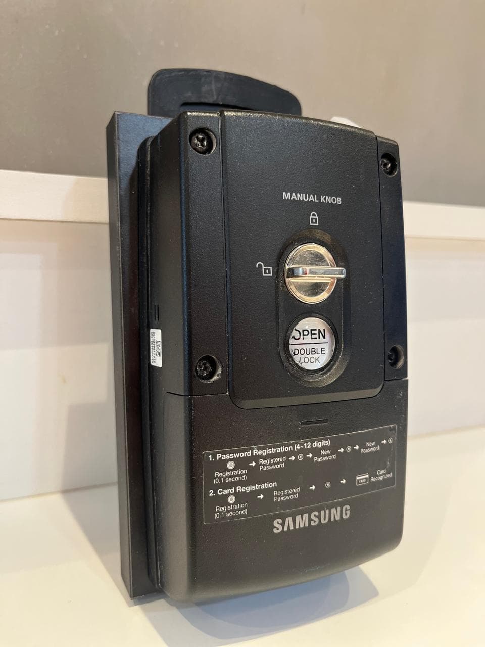 Cerradura Digital Samsung SHS-D600 – Con tarjeta MiFare incluida