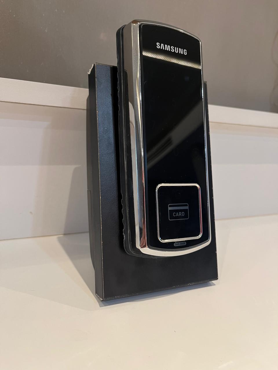 Cerradura Digital Samsung SHS-D600 – Con tarjeta MiFare incluida
